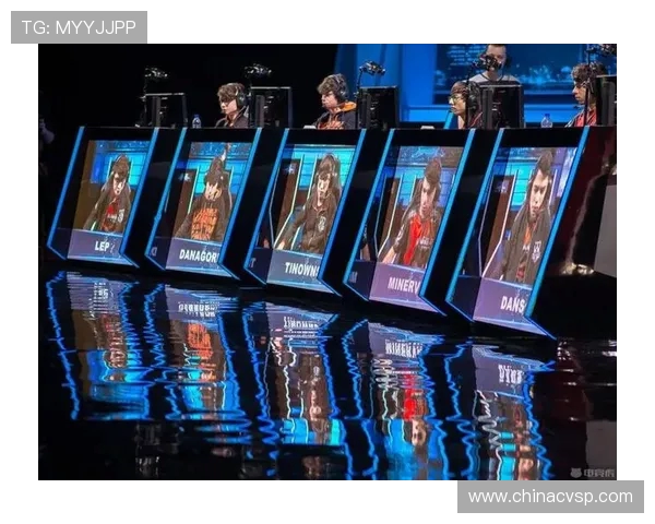 上海网球队以65分领跑精英赛积分榜展现强劲实力