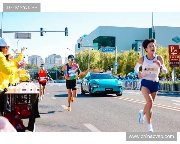 成都城市马拉松赛评析：极限运动队战术运用与表现探讨