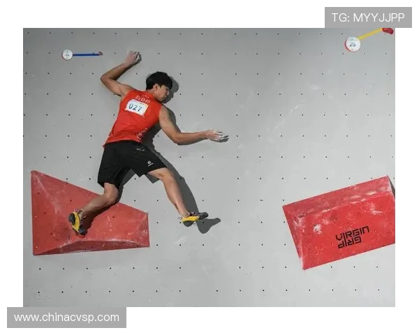 深圳飞盘队在攀岩联赛中的团队协作表现分析与点评