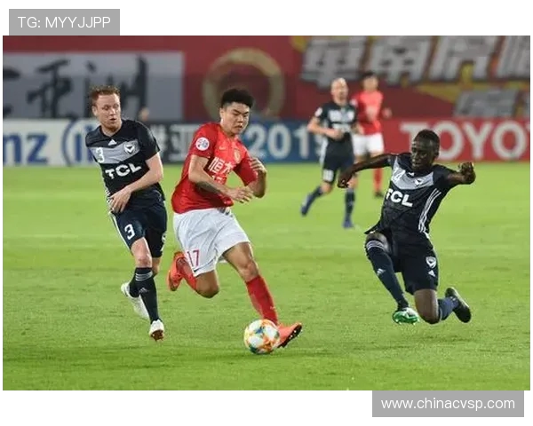 2014年广州恒大与墨尔本对决回顾：亚洲足球巅峰之战的精彩瞬间与战术分析