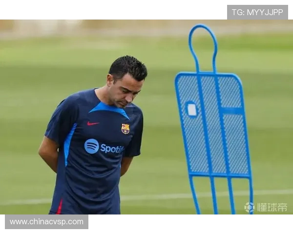 哈维宣布赛季结束后离开巴萨球队需注入新活力与动力