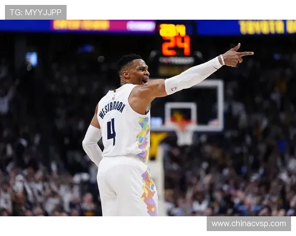 拉塞尔威斯布鲁克：从MVP到新挑战的篮球传奇之路