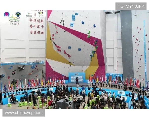 深圳攀岩队在世界攀岩锦标赛中的团队协作表现深度解析与点评