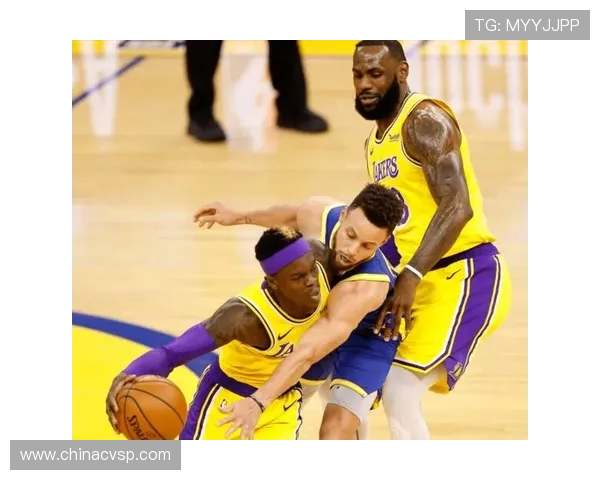 西安篮球队包夹战术解析与应用探讨提升球队防守效率的关键策略